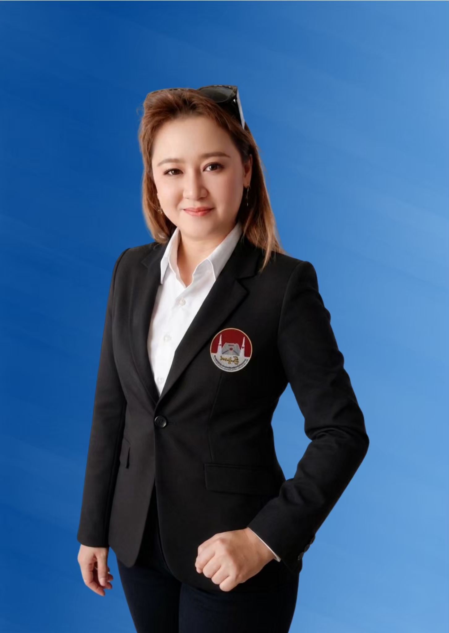 นางสาวธรินทร์ญา สนิทใจ