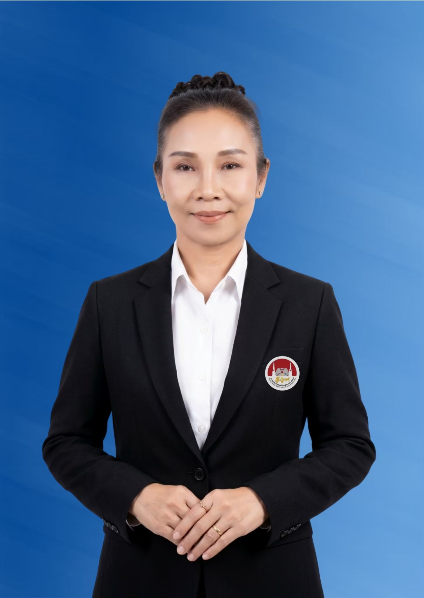 นางปาริชาติ ศรีเมือง
